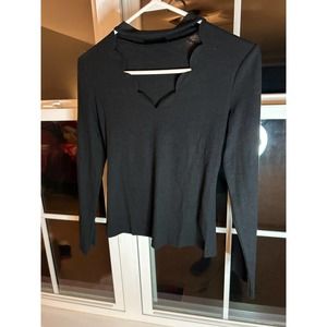 Black scalloped crop top